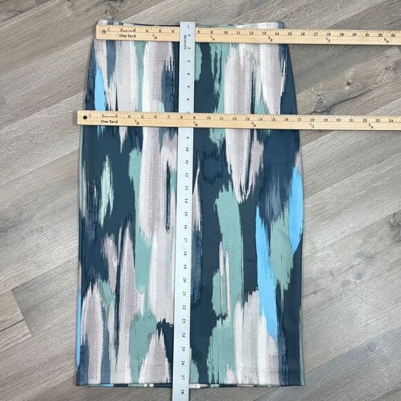 NY & Comp. Paint Stroke Print Stretch Scuba Knit Pencil Skirt Blue Grey 2 - Picture 12 of 13